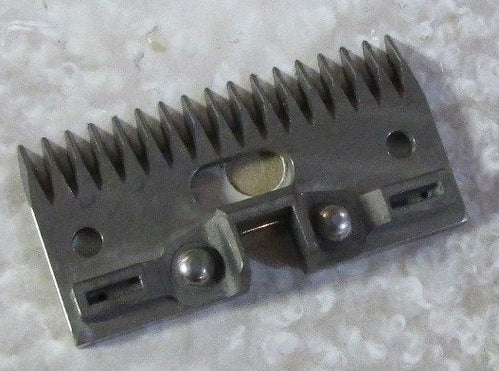 Lister Replacement Cutter - In Plastic Sleeve - With Plastic Yoke