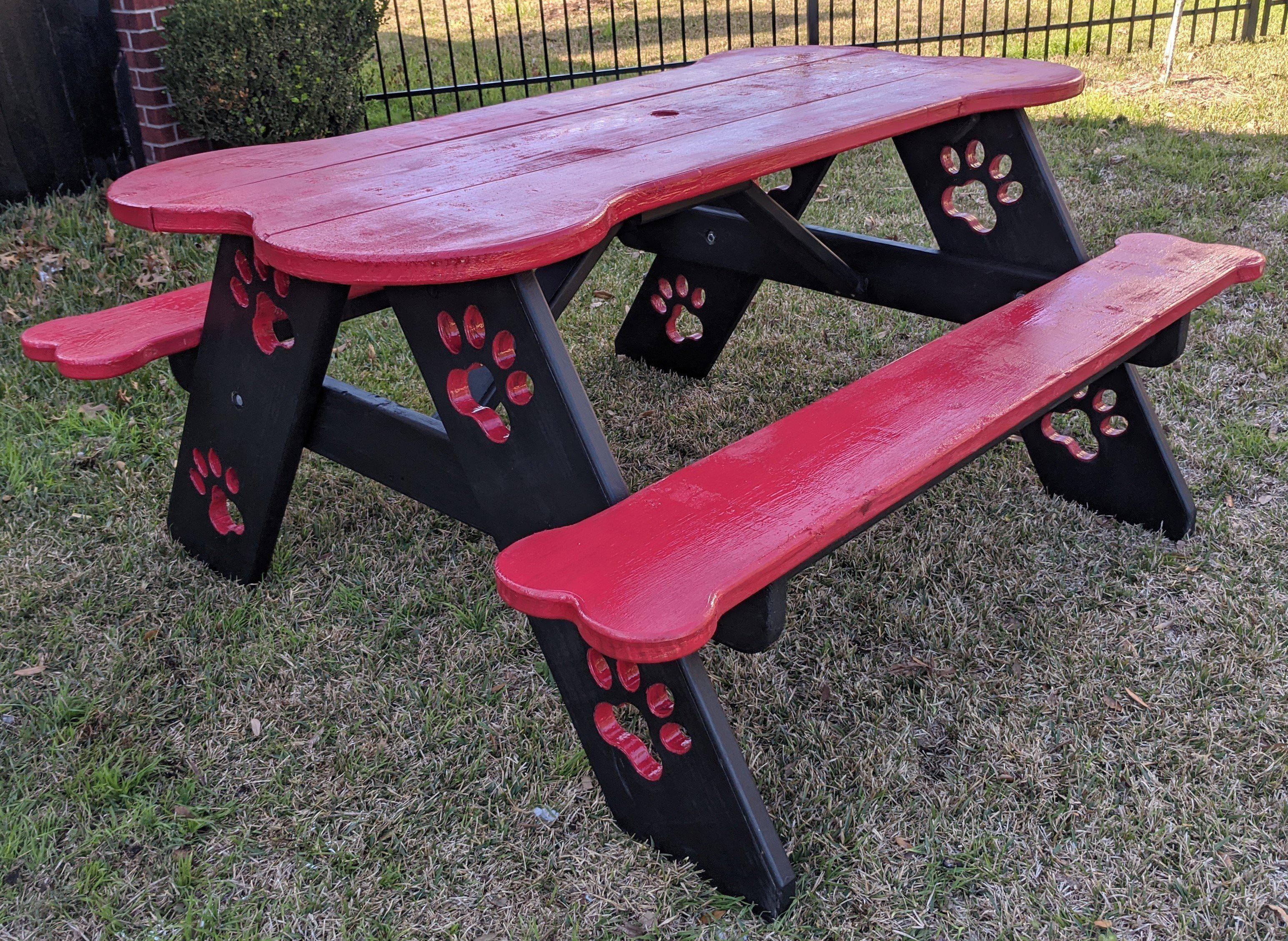 Puppy Scapes Picnic Table