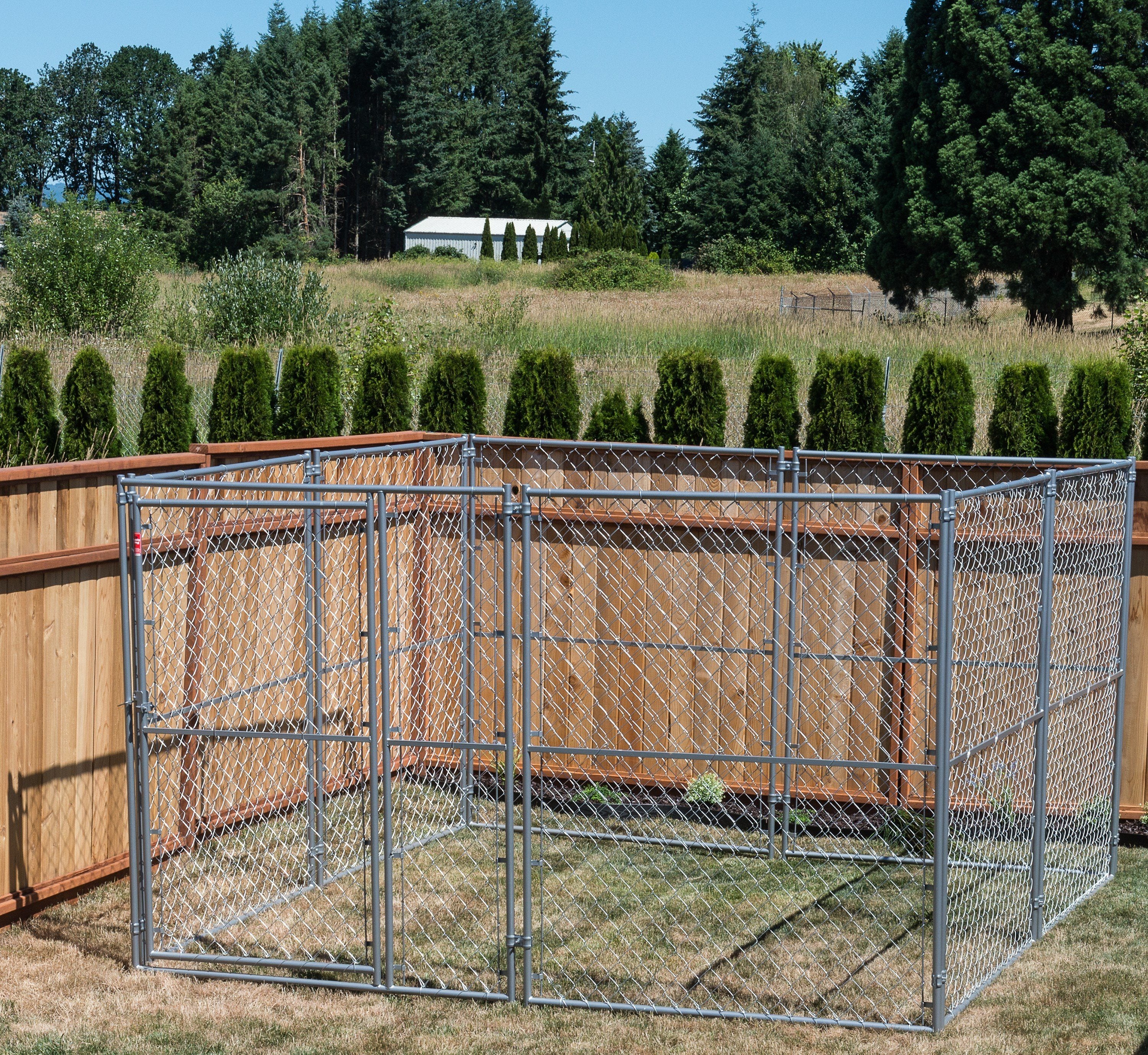 Chain fashion link fence dog pens