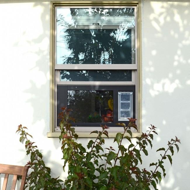 Endura Flap® by Patio Pacific - Thermo Sash 3e - Sash Window Cat & Dog Door
